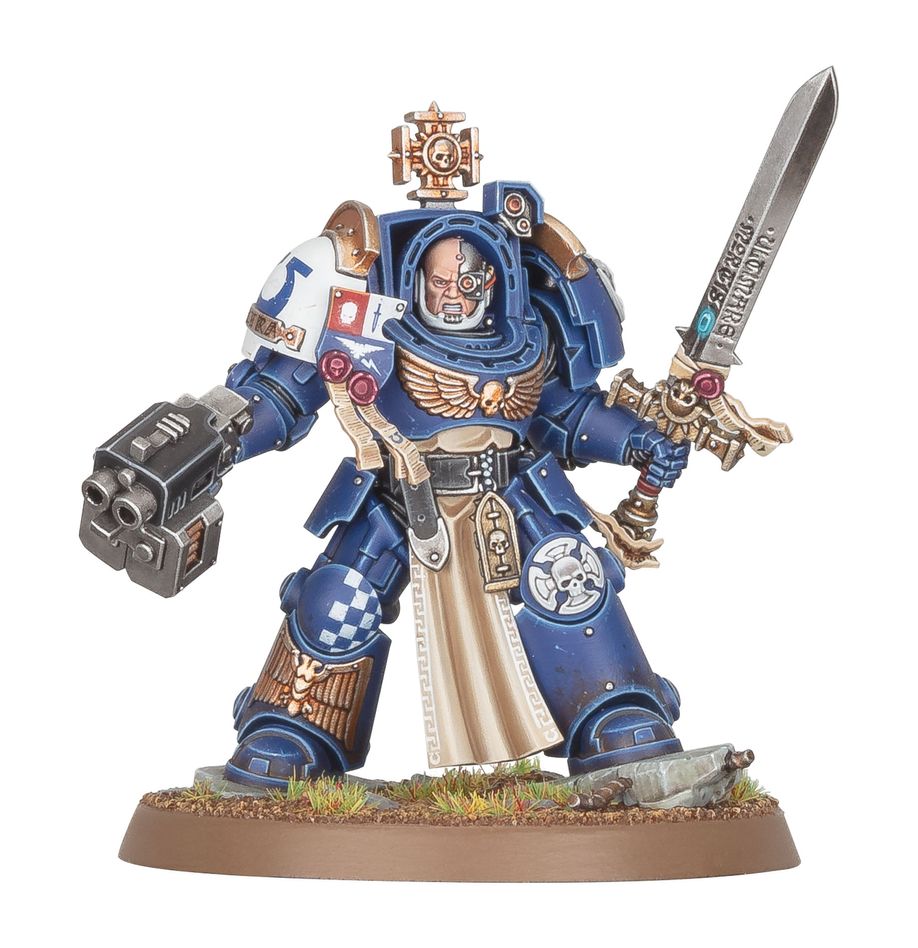 Space Marines : Captain in Terminator Armour